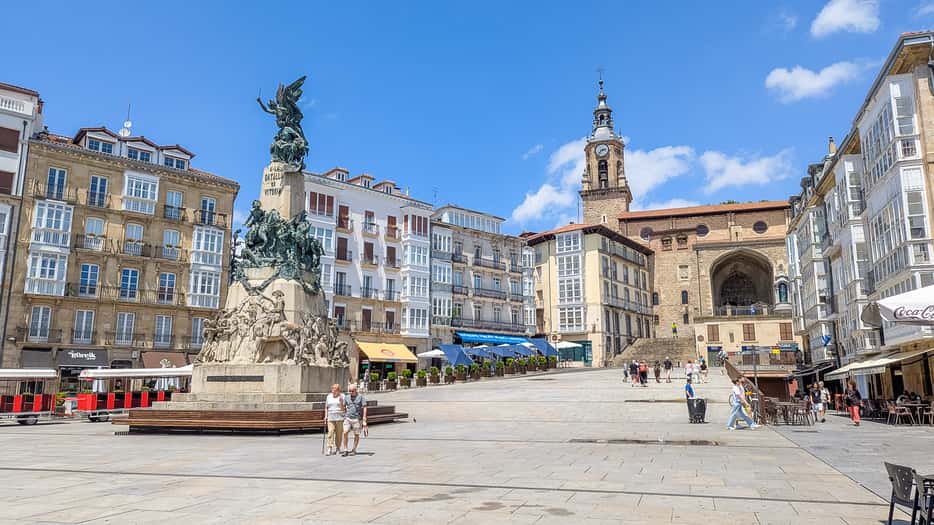 Plaza de la Virgen Blanca