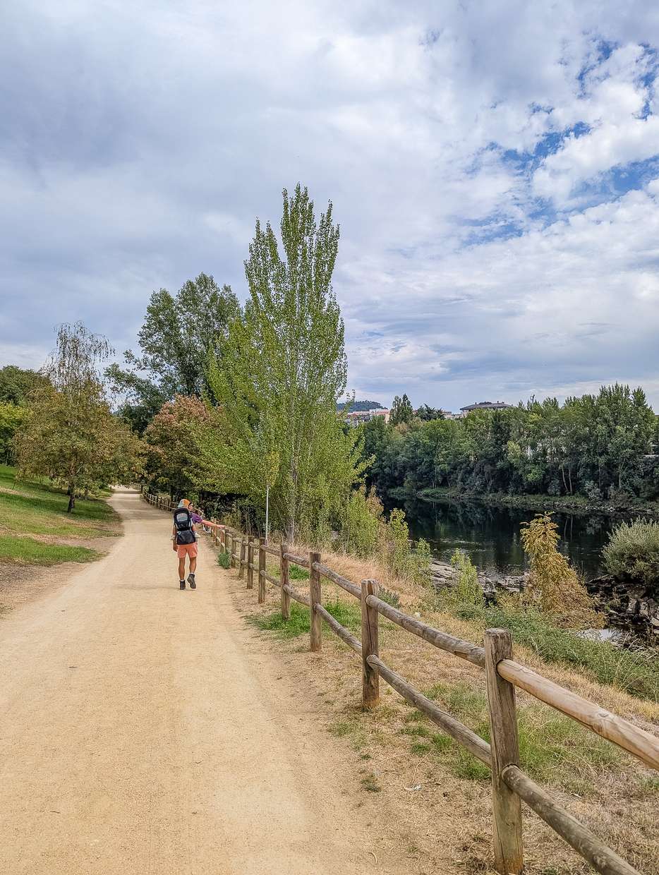 Wandelen langs de Miño rivier in Ourense