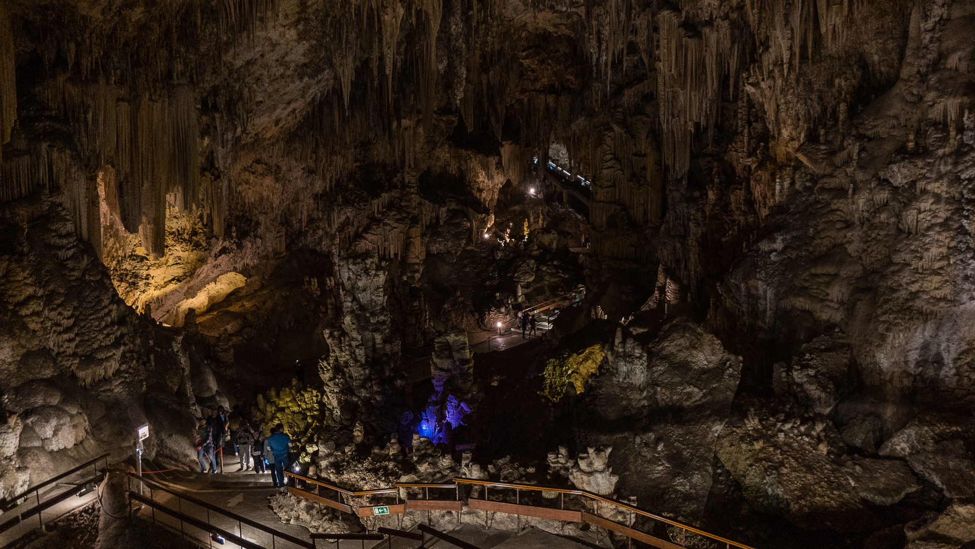 Grotten van Nerja bezoeken